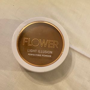 Flower Light Illusion Perfecting Powder‎ Mocha D3 NEW blurring pigment
